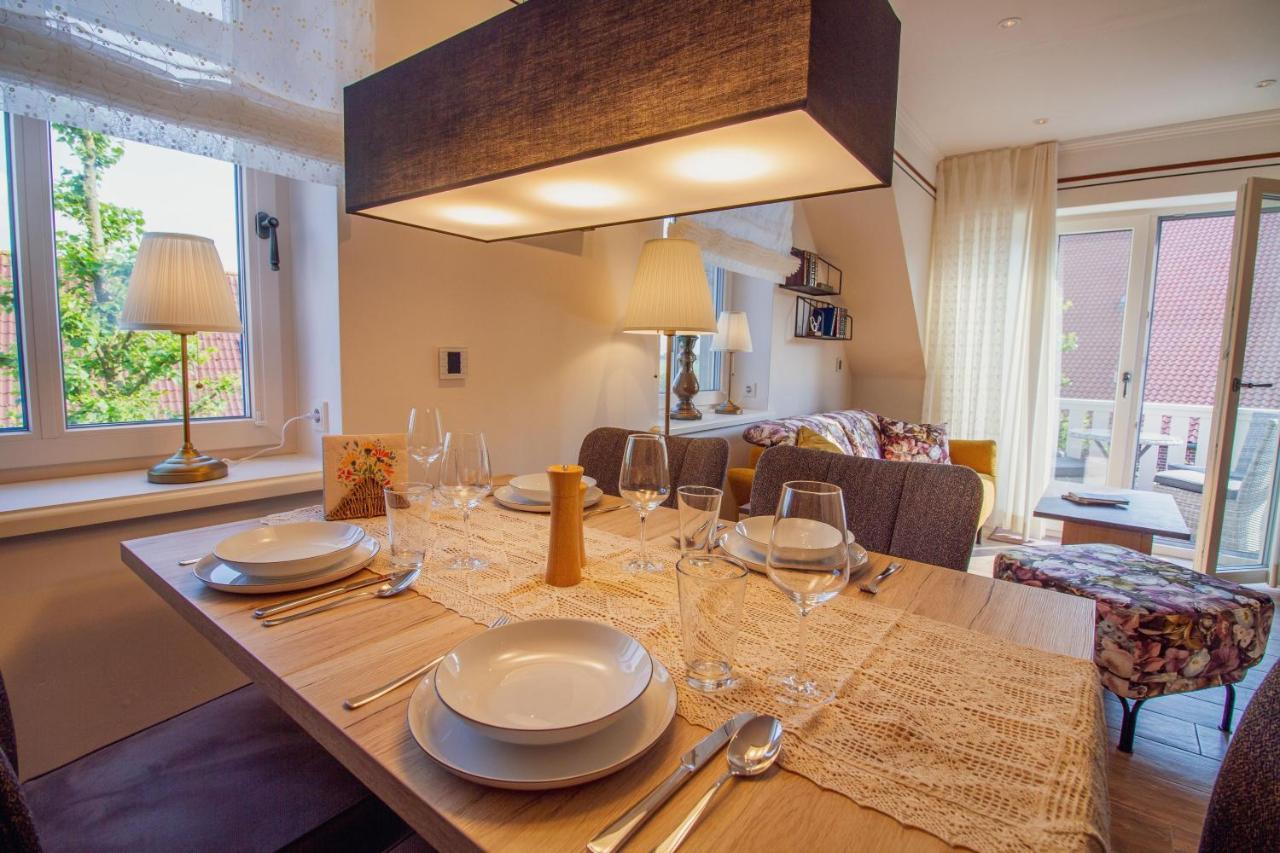 Apartamento Up Besöök - Rapsblüte Krummhörn Exterior foto