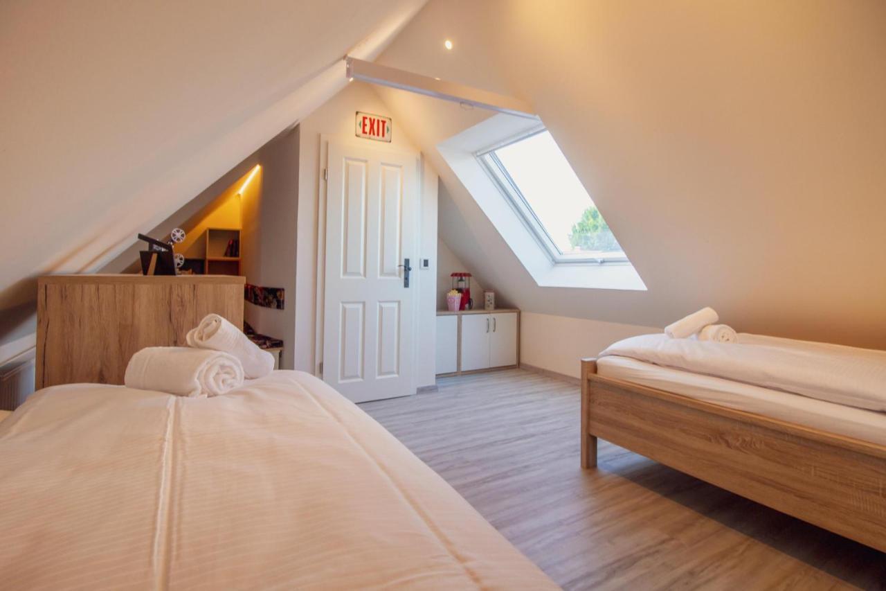 Apartamento Up Besöök - Rapsblüte Krummhörn Exterior foto